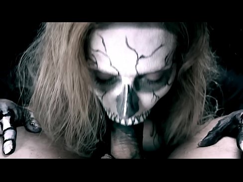 ❤️ Demon cailín sucking coileach lena béal dubh agus shlogtha cum. ☑ Porn fb ag ga.qizpornolar.ru ❌️